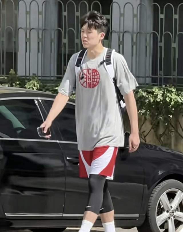西蒙尼盛赞阿尔瓦雷斯,马竞欲以其为核心建队